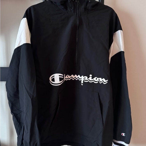 Champion Black and White Men's Sweater - Picture 1 of 6